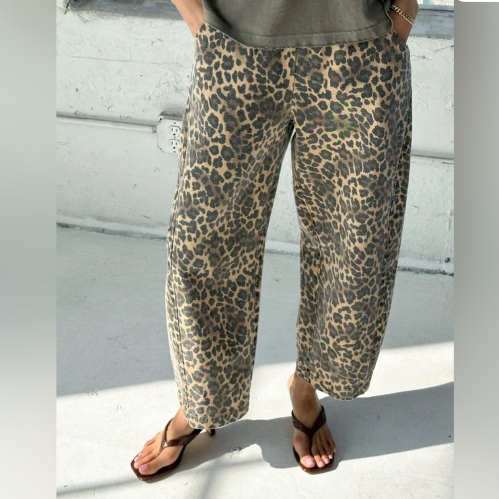 Le Bon Shoppe Leopard Arc Pant